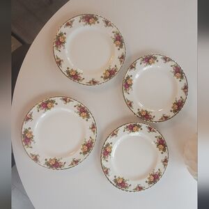 Royal Albert Old Country Roses Dinner Plates Set Of 4